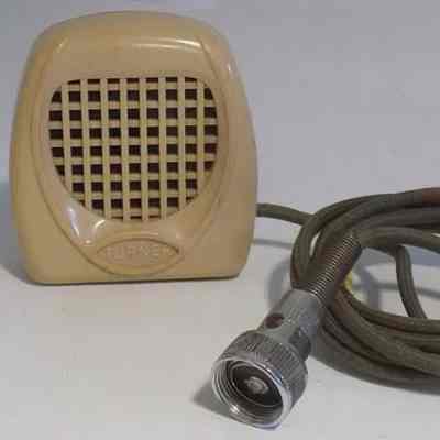 Supplied Turner 907 ceramic microphone