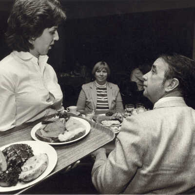 Bill and Blanche Buell Visit Blenda Norlund