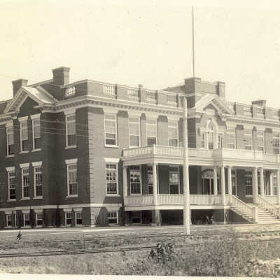 Chicago & Milwaukee Highwood Office
