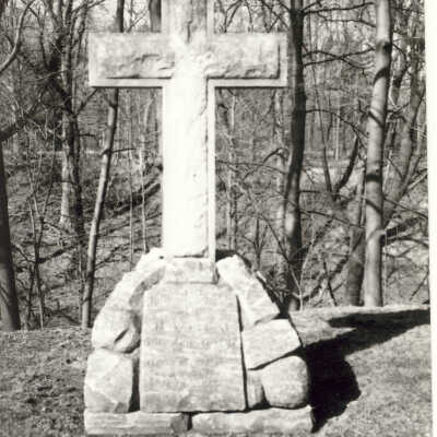 Lake Forest Cemetery
