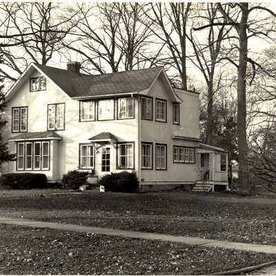 600 East Center, Lake Bluff