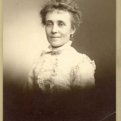 Photo of woman in ruffled shirt, Harvey Family, Lake Bluff