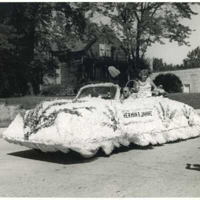 Jahnke Decorated Automobile
