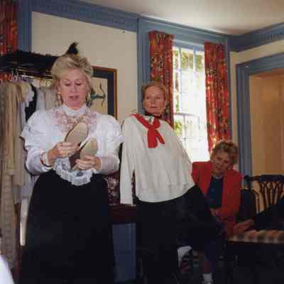 Titanic-era clothing