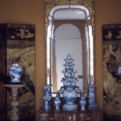 Colburn House on Lake Avenue interior