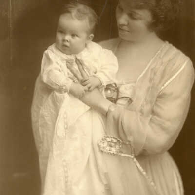 Lucia Winston with baby Anne