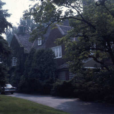 910 North Green Bay Road
