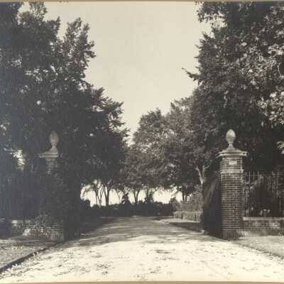 Copyright: Lake Forest-Lake Bluff Historical Society