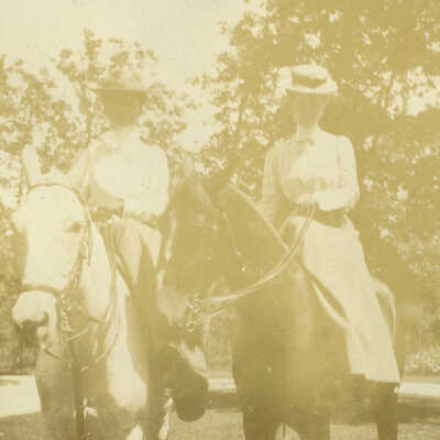 Copyright: Lake Forest-Lake Bluff Historical Society