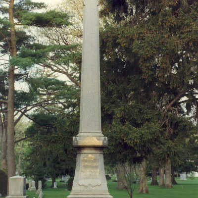 Lake Forest Cemetery