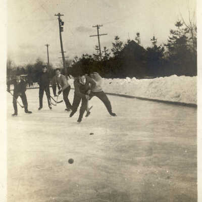 Copyright: Lake Forest-Lake Bluff Historical Society