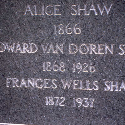 Howard Van Doren Shaw Tomb