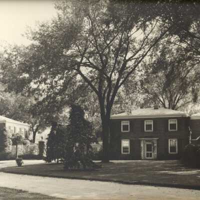 Copyright: Lake Forest-Lake Bluff Historical Society