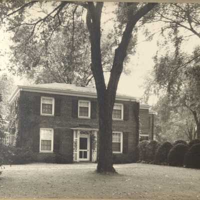 Copyright: Lake Forest-Lake Bluff Historical Society