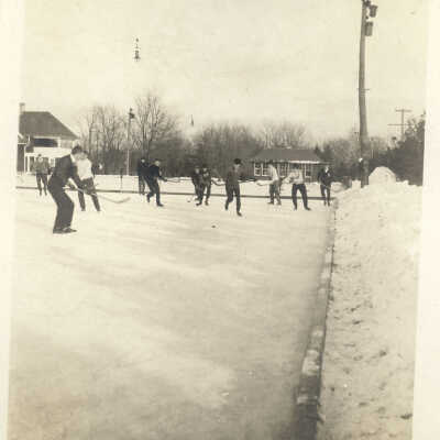 Copyright: Lake Forest-Lake Bluff Historical Society