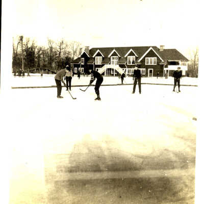 Copyright: Lake Forest-Lake Bluff Historical Society