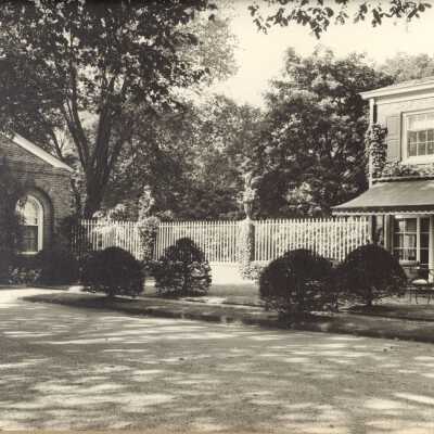 Copyright: Lake Forest-Lake Bluff Historical Society