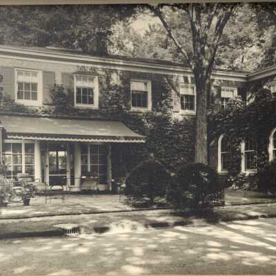 Copyright: Lake Forest-Lake Bluff Historical Society