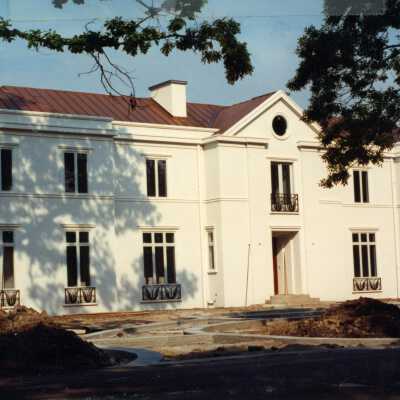 901 Lake Rd.