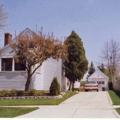 917 Oakwood