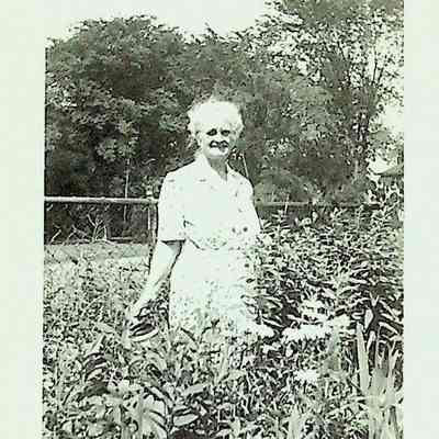 Unidentified photo