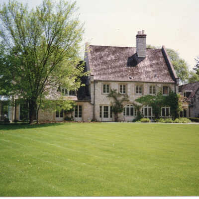 80 North Green Bay Road