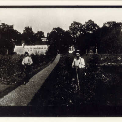 Devillo R. Holt "The Homestead" garden