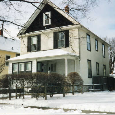 352 Wisconsin Avenue