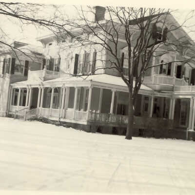1010 East Deerpath