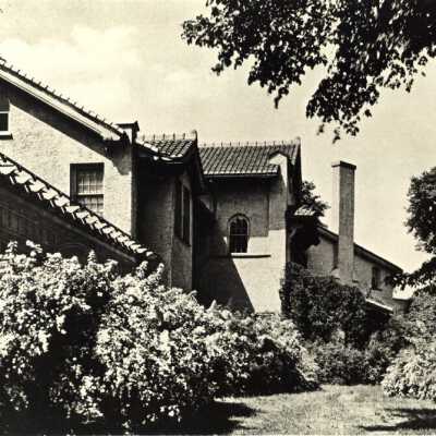 301 North Chiltern Drive