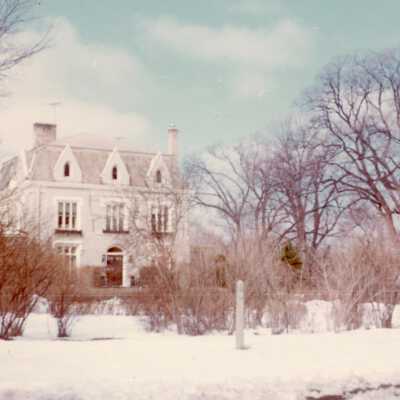 888 E Deerpath Rd.