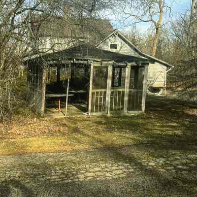 2325 Telegraph Rd
