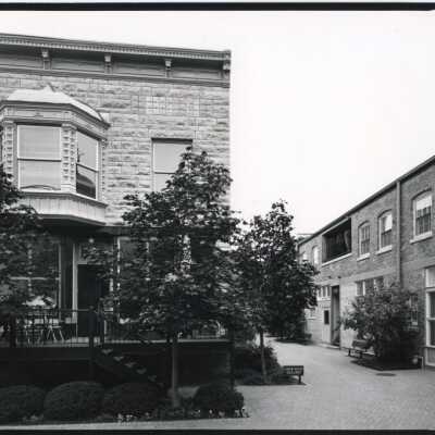 Deer Path Gallery