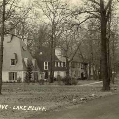 Sunrise Avenue, Lake Bluff