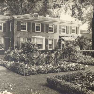 Copyright: Lake Forest-Lake Bluff Historical Society