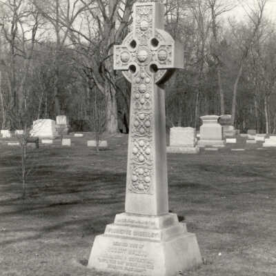 Lake Forest Cemetery