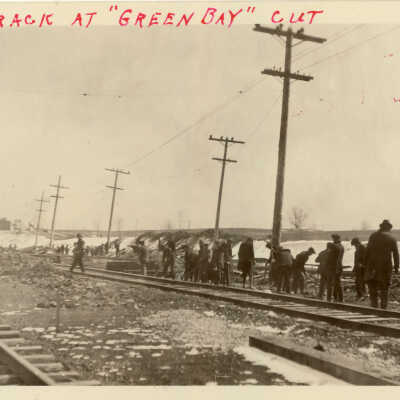 Laying track at "Green Bay" cut