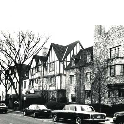 Deerpath Inn