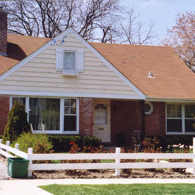 892 Oakwood