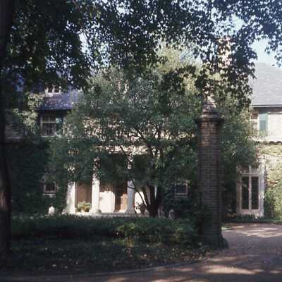 999 North Lake Road