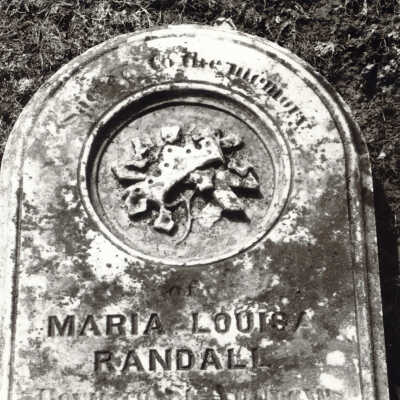 Lake Forest Cemetery