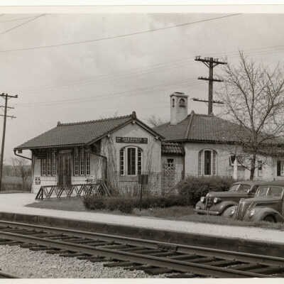 Station at West Deerpath