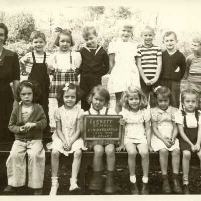 Everett School class photo