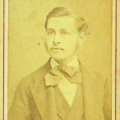 Unidentified photo