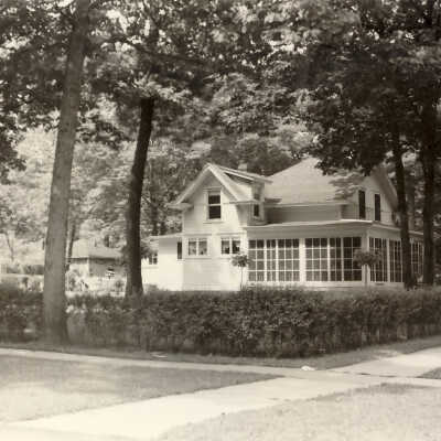 131 East North Avenue