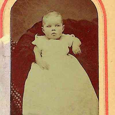 Unidentified photo