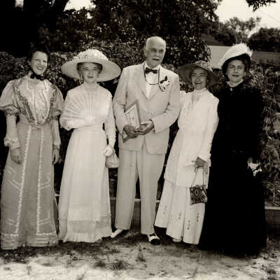Lake Forest Day Honors Dr. Proxmire