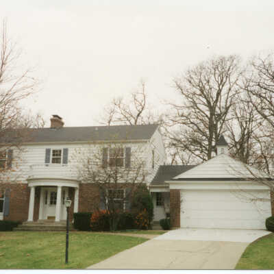 1064 Forest Hill