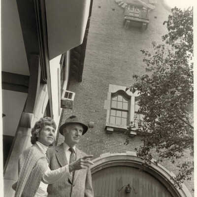 Susan Dart McCutcheon and John McCutcheon in Market Square