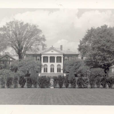 Rear entrance to Fairlawn